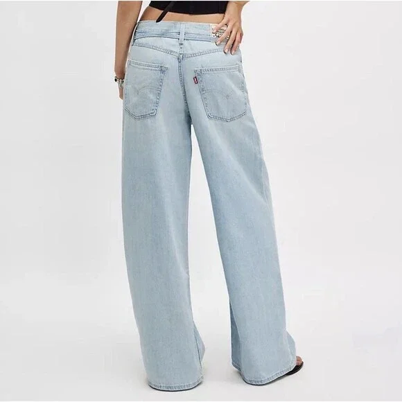 Free People Levi's XL Straight Karmas Coming Baggy Jeans Light Distressed NWT 25 - Picture 2 of 6